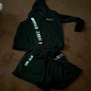 Victoria’s Secret Pink short outfit